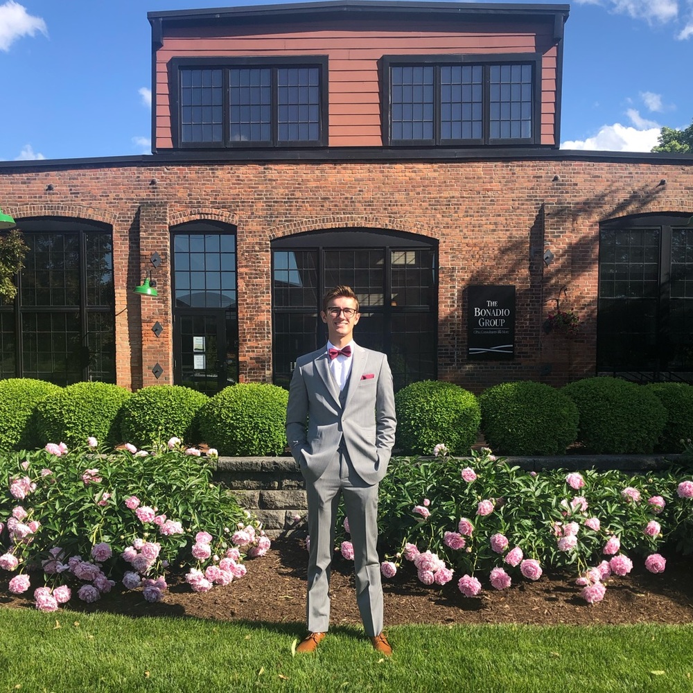 Meet your Posher, Evan